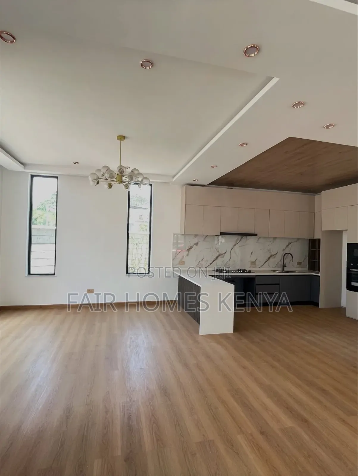 5bdrm Townhouse/Terrace in Lavington Green for sale in Lavington
