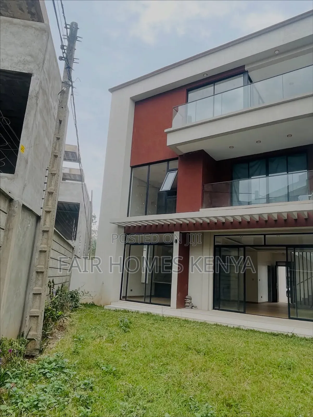 5bdrm Townhouse/Terrace in Lavington Green for sale in Lavington