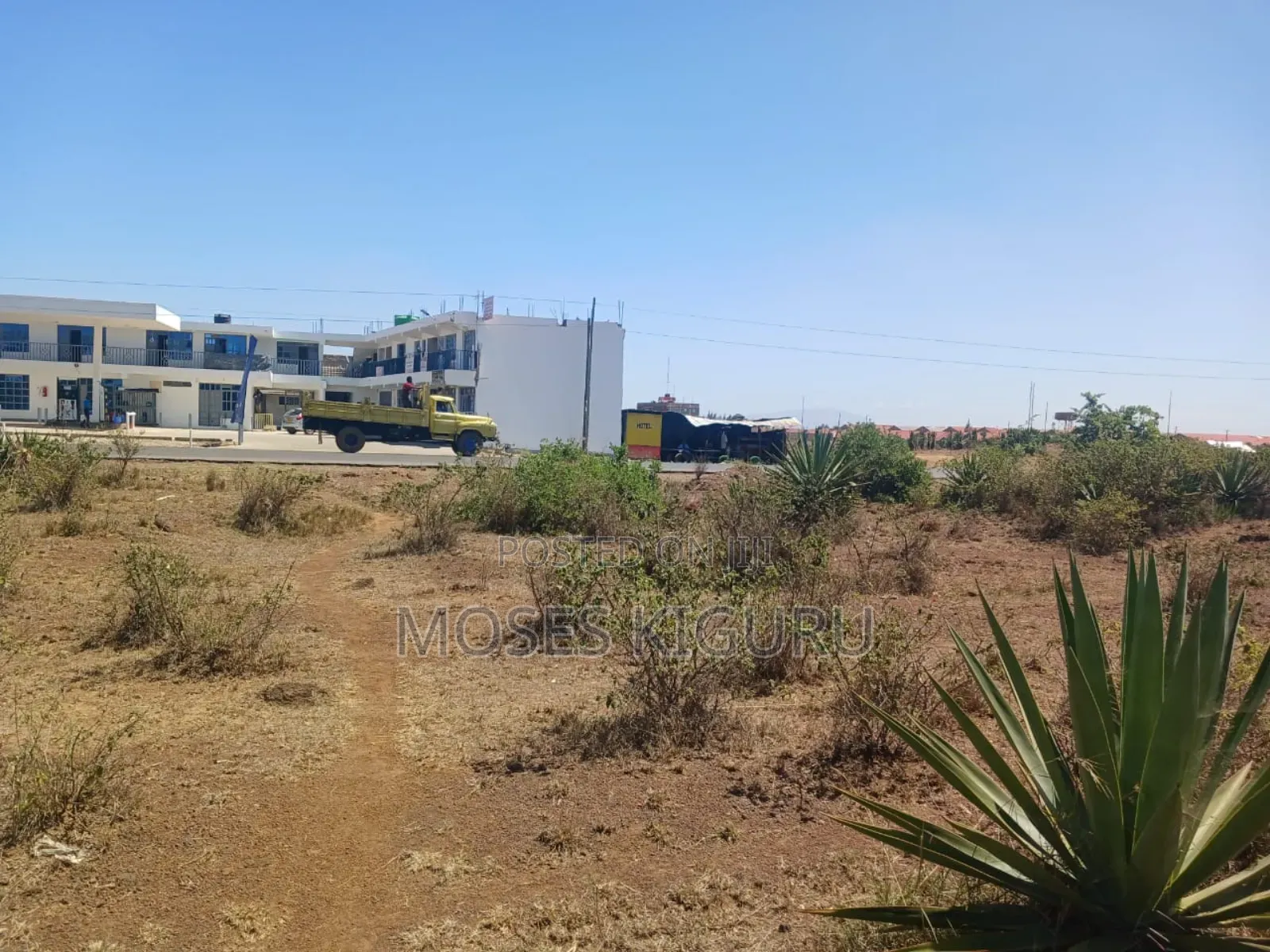 Jujafarm Road 1 Acre Touching Tarmac. in Kalimoni