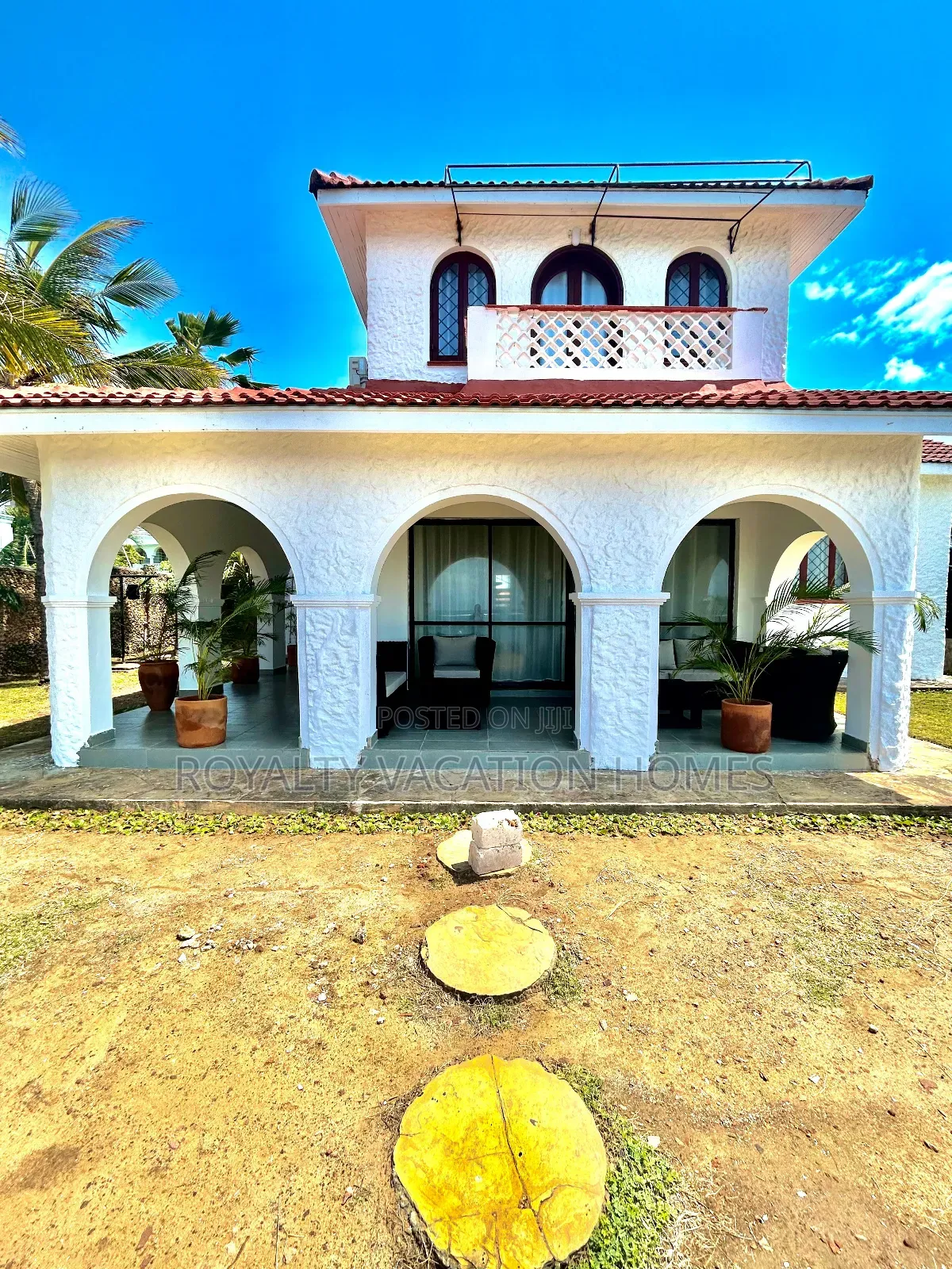 5 Bedroom Beachfront Villa in Nyali in Diani