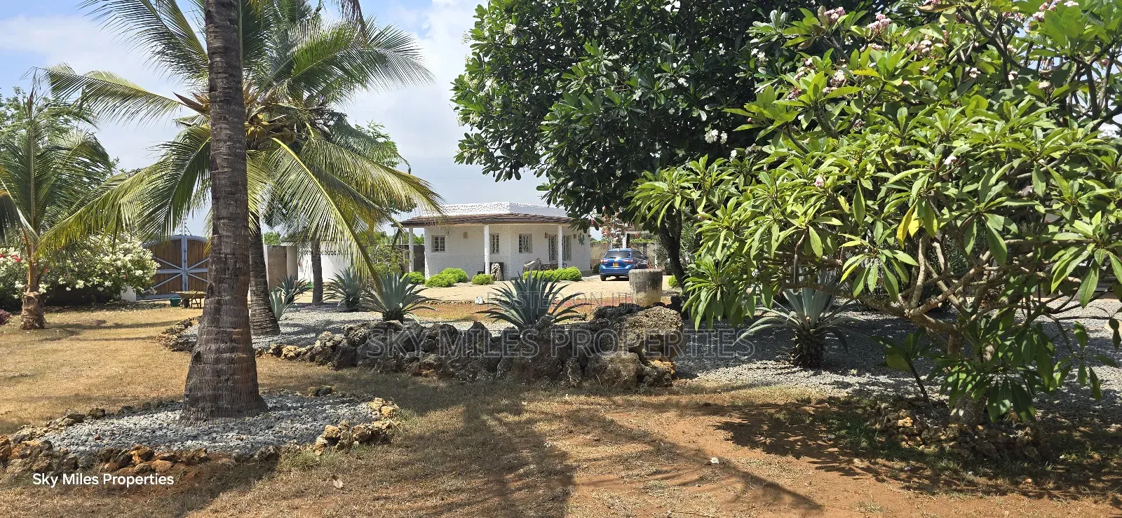Furnished 3bdrm Villa in Kikambala for sale in Kikambala