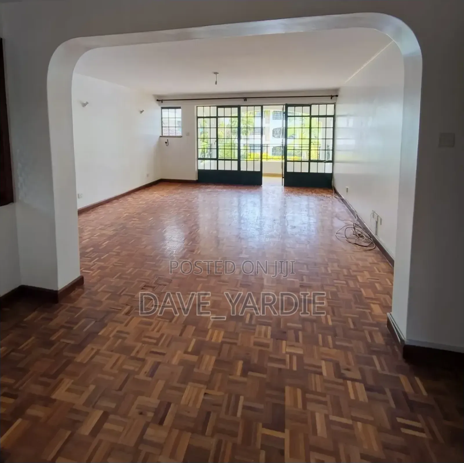 3bdrm Block of Flats in Lavington for sale in Lavington