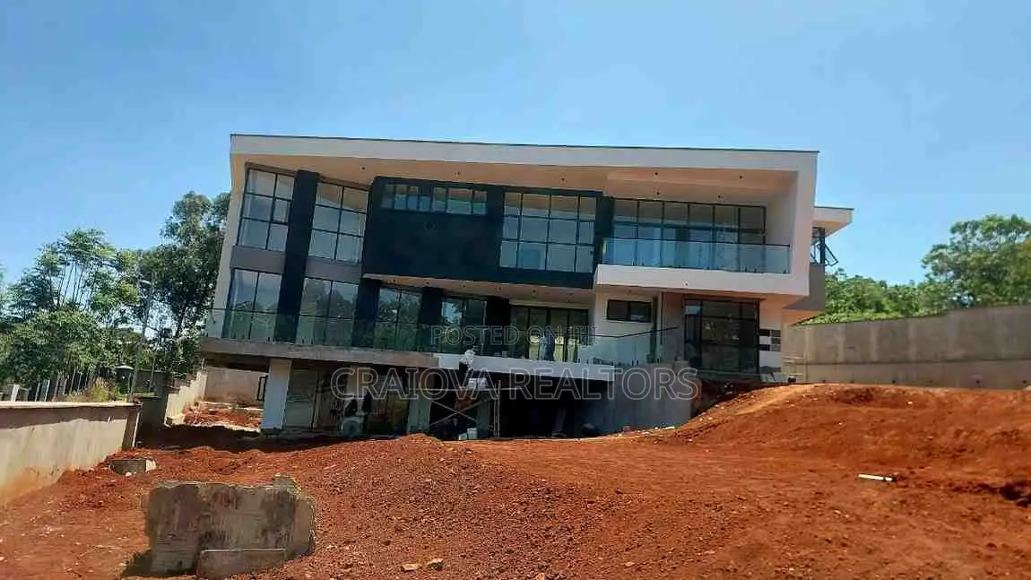 5bdrm House in Nyari for sale in Nyari