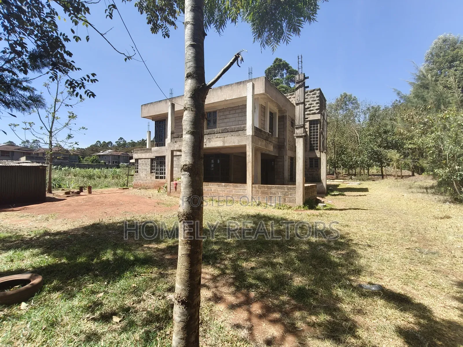 4bdrm Maisonette in Kerarapon Drive, for sale in Kerarapon