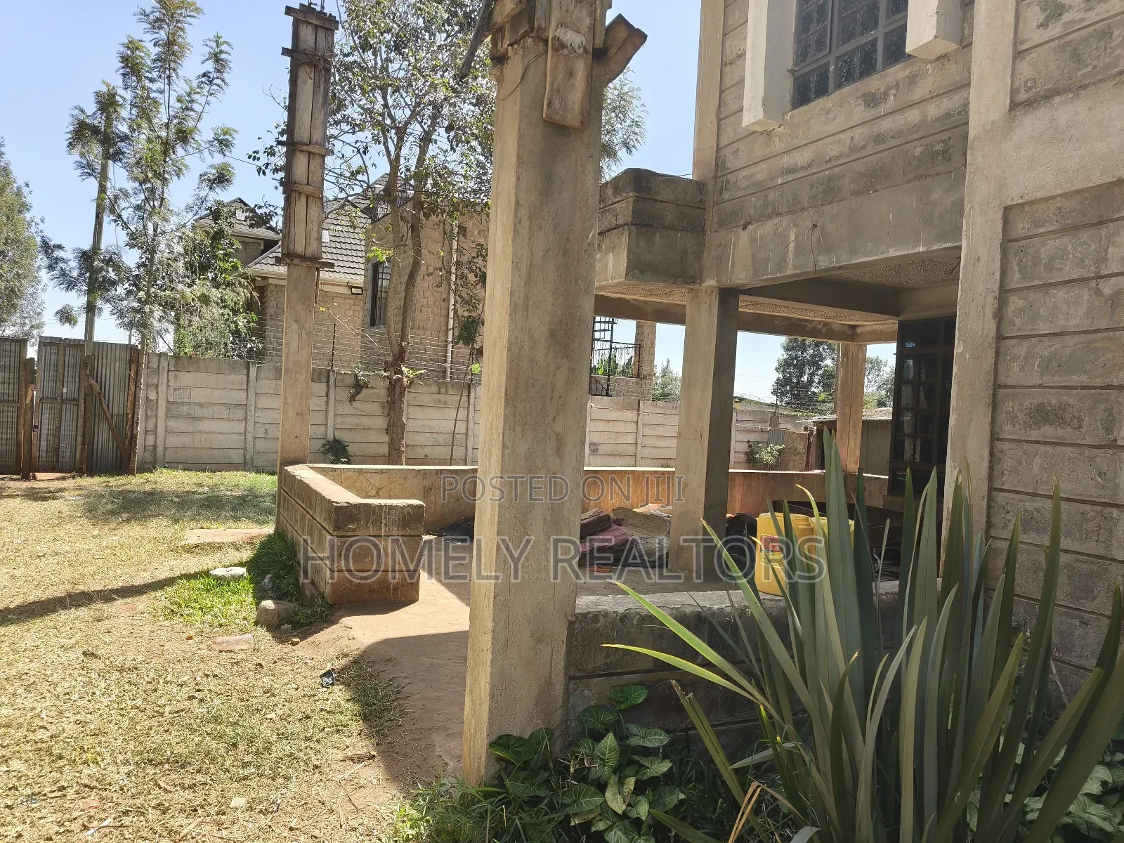 4bdrm Maisonette in Kerarapon Drive, for sale in Kerarapon