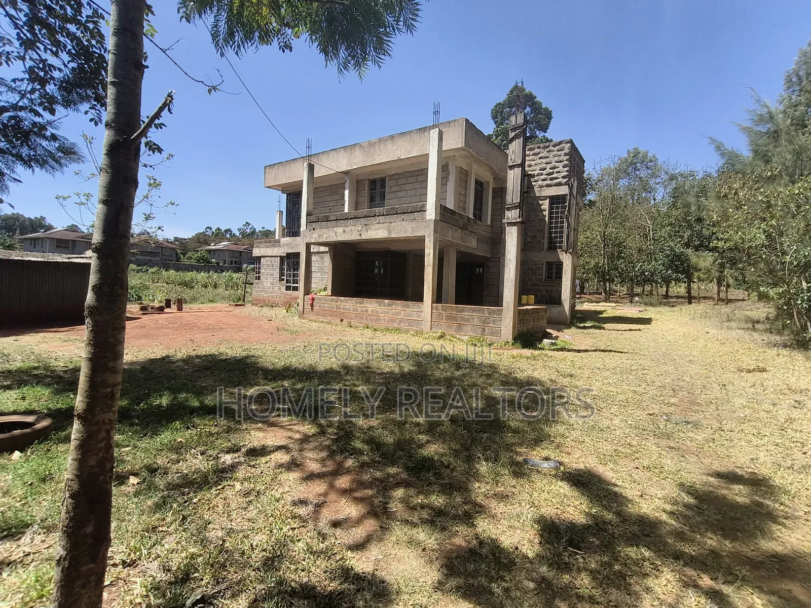 4bdrm Maisonette in Kerarapon Drive, for sale in Kerarapon
