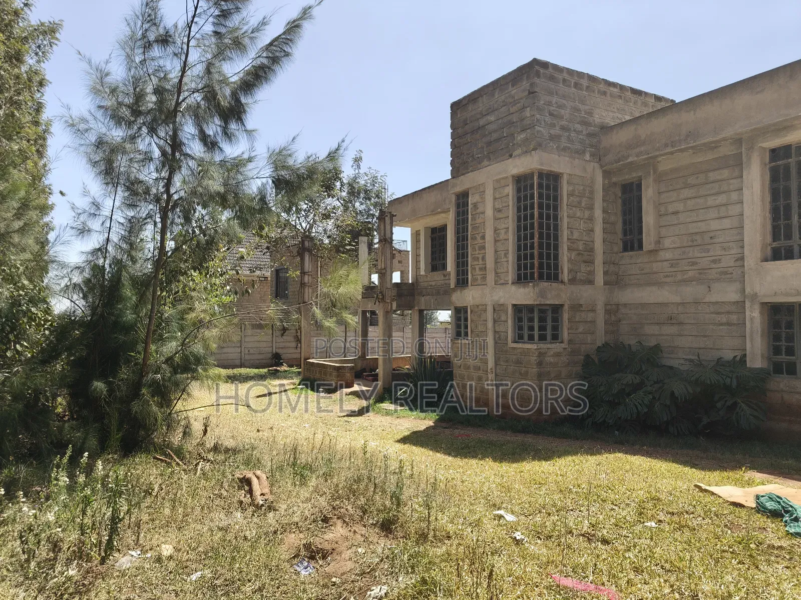 4bdrm Maisonette in Kerarapon Drive, for sale in Kerarapon