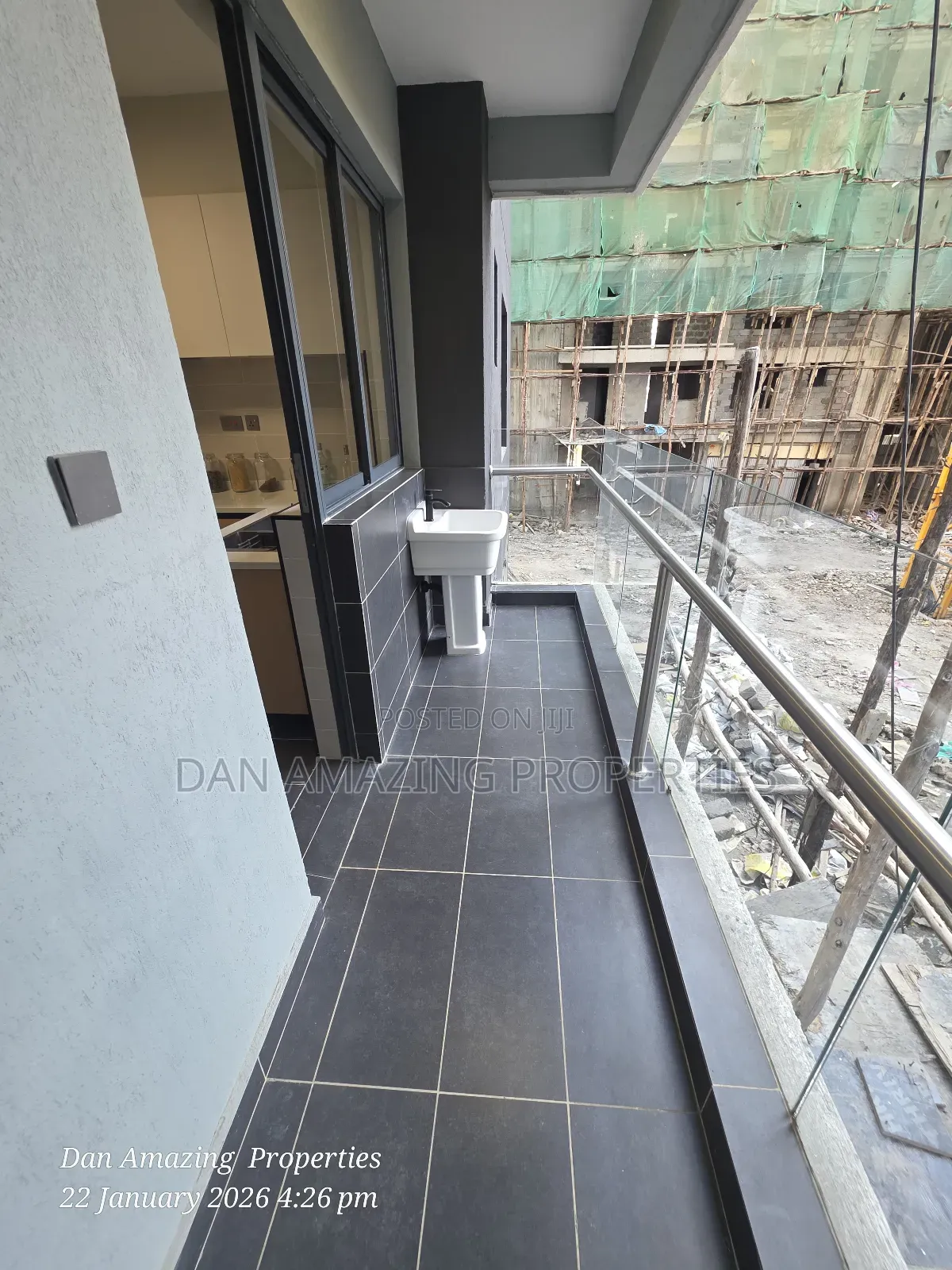 3bdrm Apartment in Gemini Plus Dsq, Gateway Mall Area for sale in Gateway Mall Area
