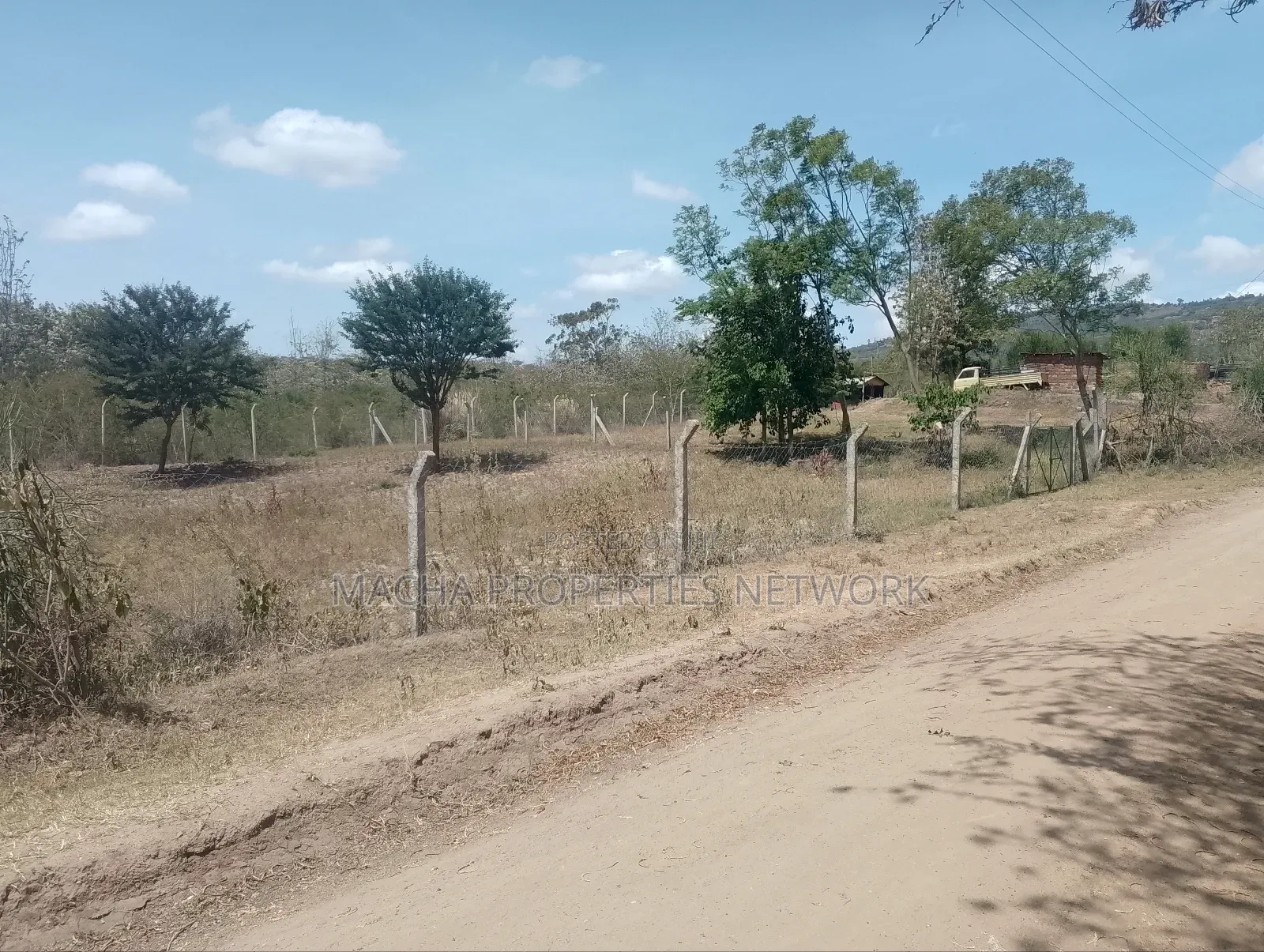 Kithini Mks -1/8 For Sale Located 2nd Row Off Tarmac. in Machakos Town
