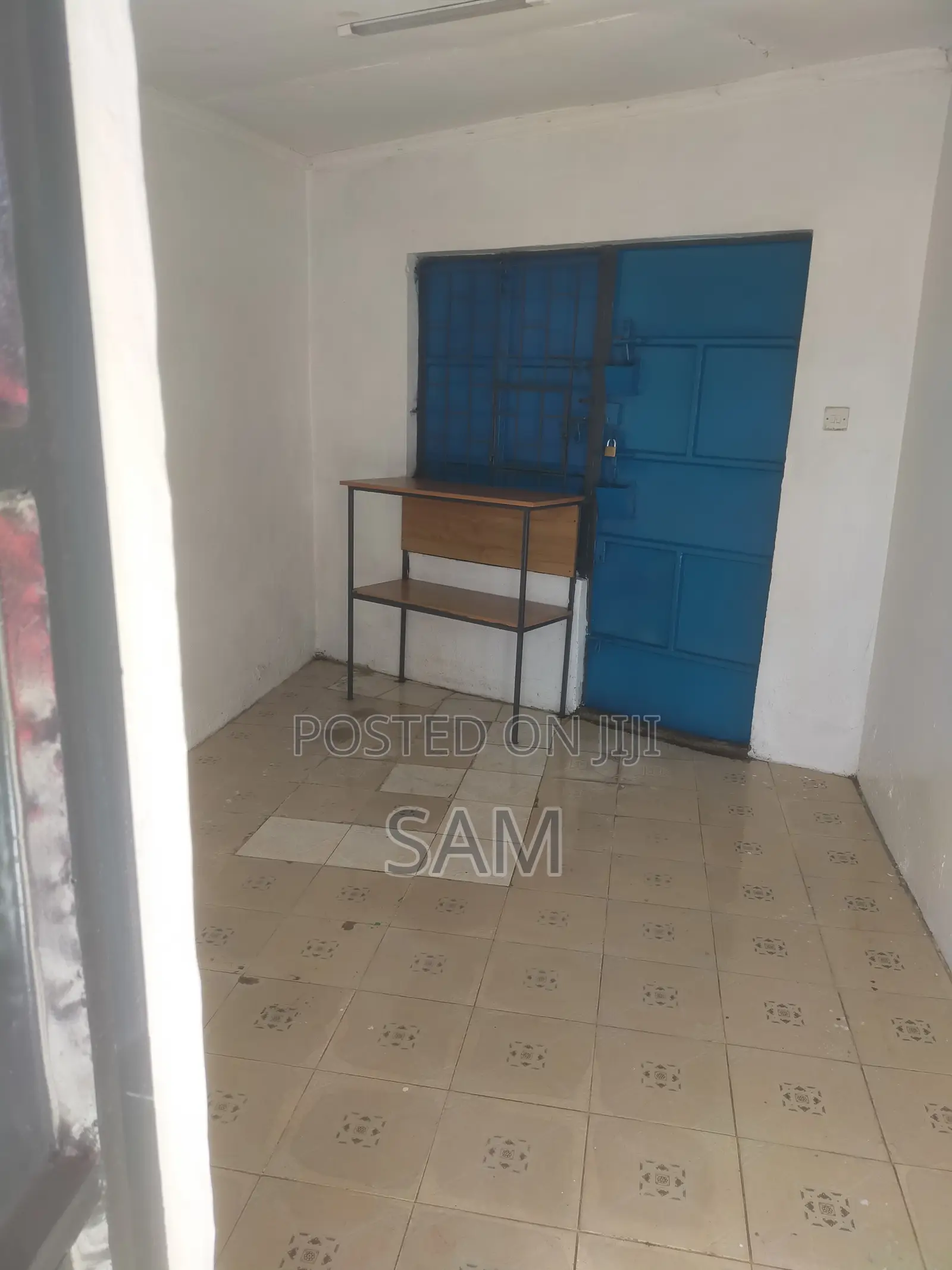 Donholm (Outer Ring Rd) Shop for Rent in Caltex