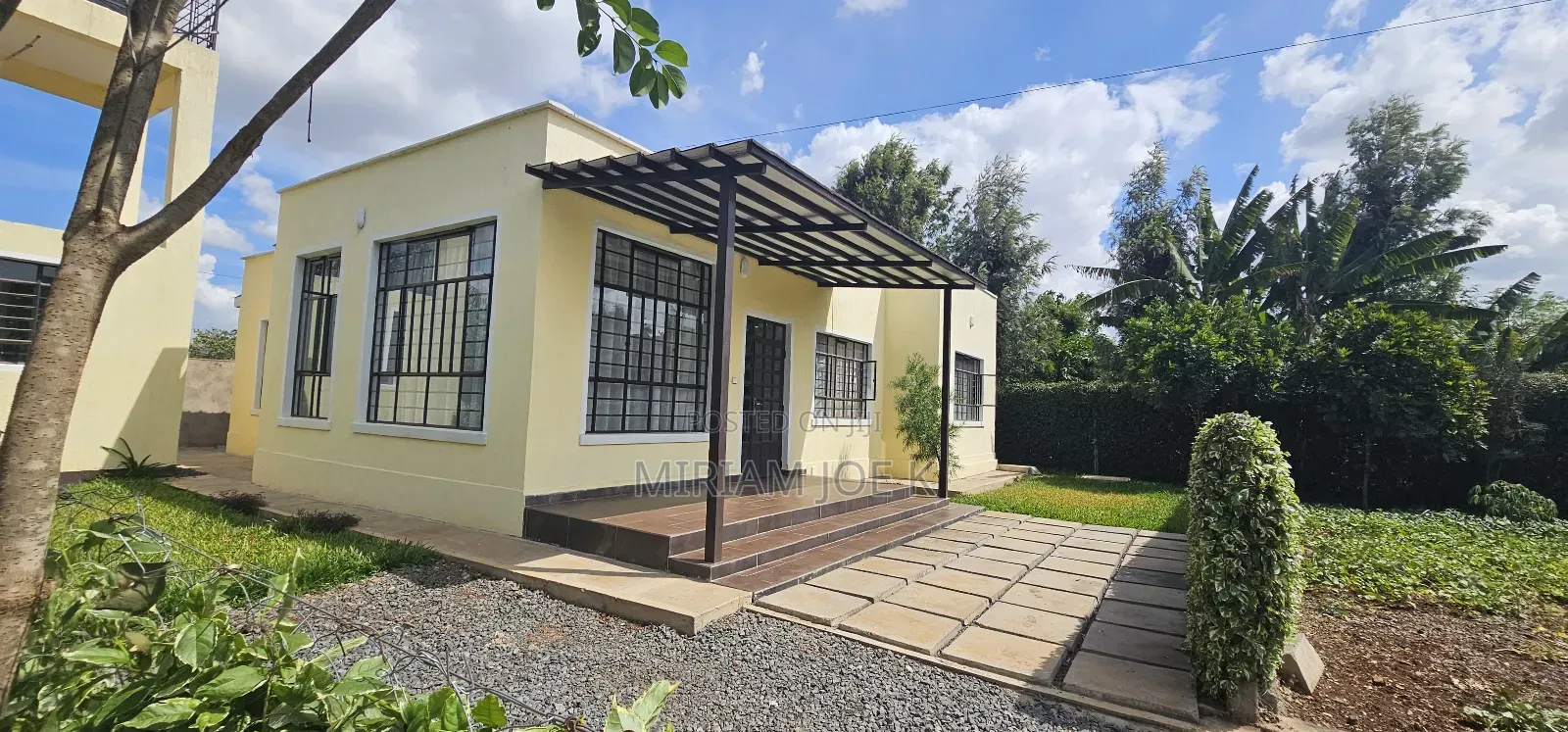 3bdrm Bungalow in Kenyatta Road for rent in Kenyatta Road / Theta 