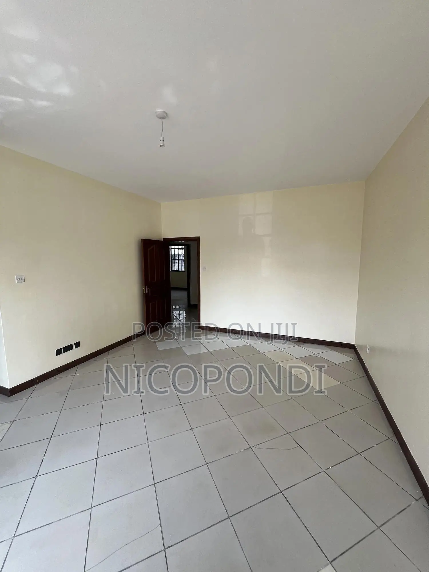 3 Bedroom Commercial Space for Rent in Hurlingham