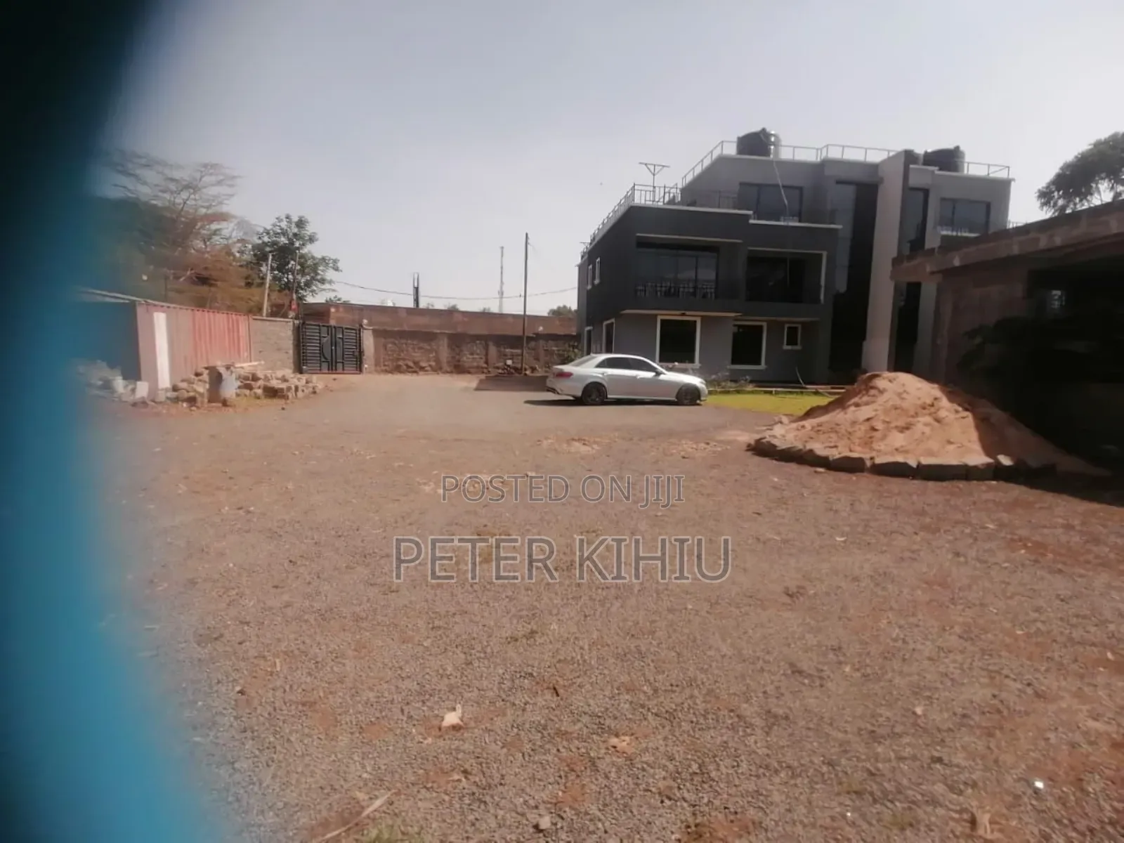 5bdrm Mansion in Thome 5 for rent in Thome