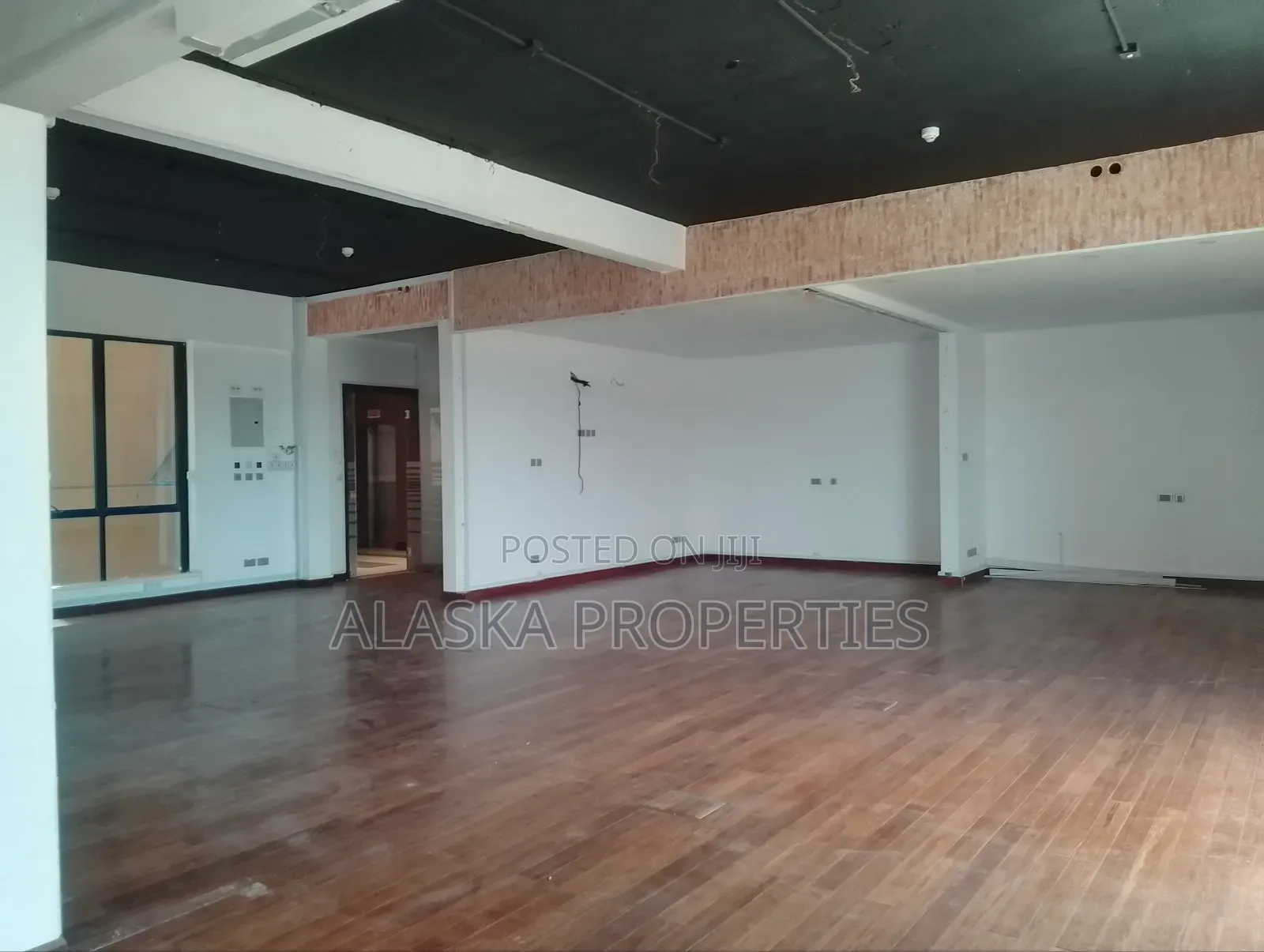 Office Space to Let in Nyali Estate in Nyali
