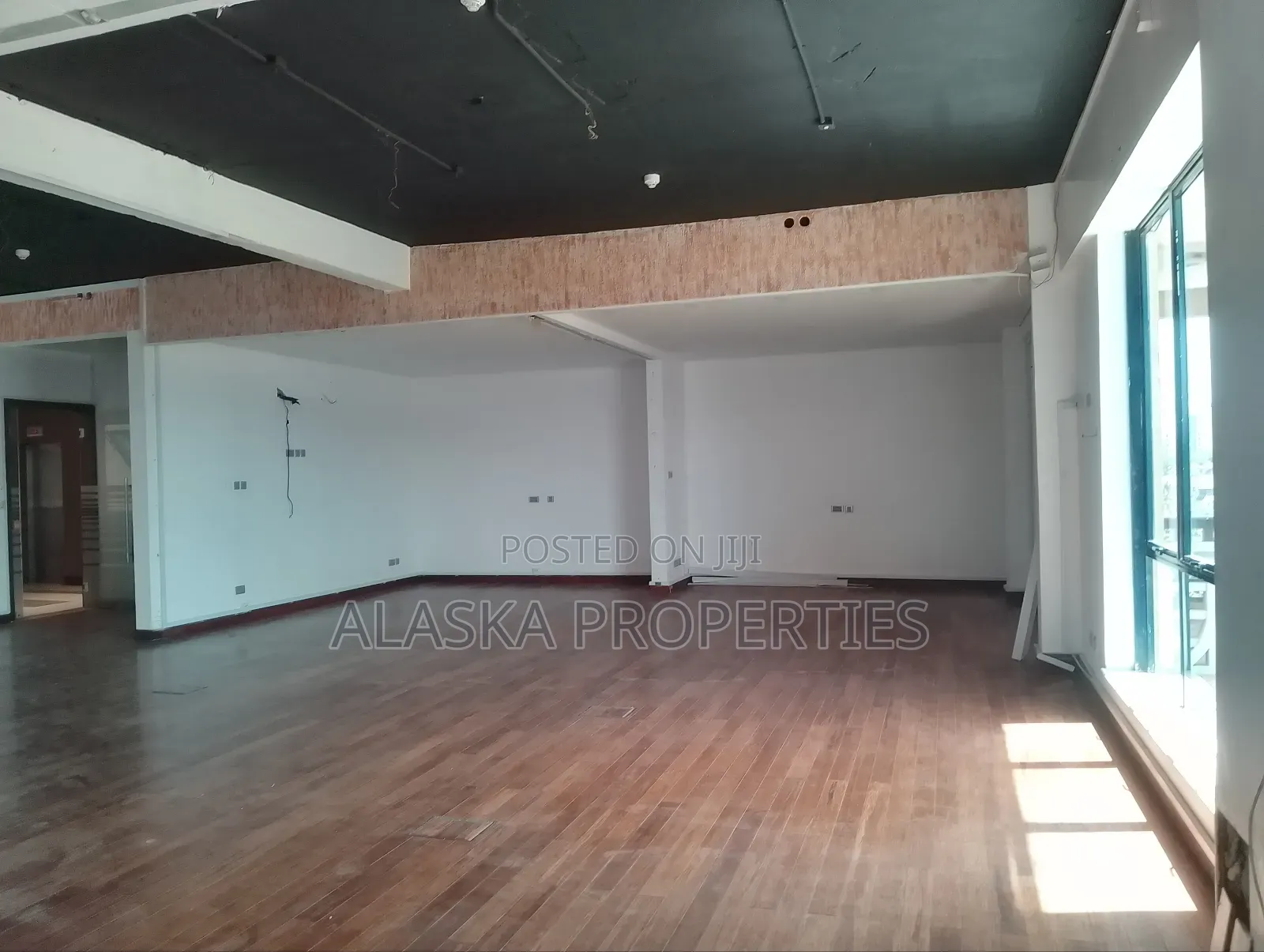 Office Space to Let in Nyali Estate in Nyali