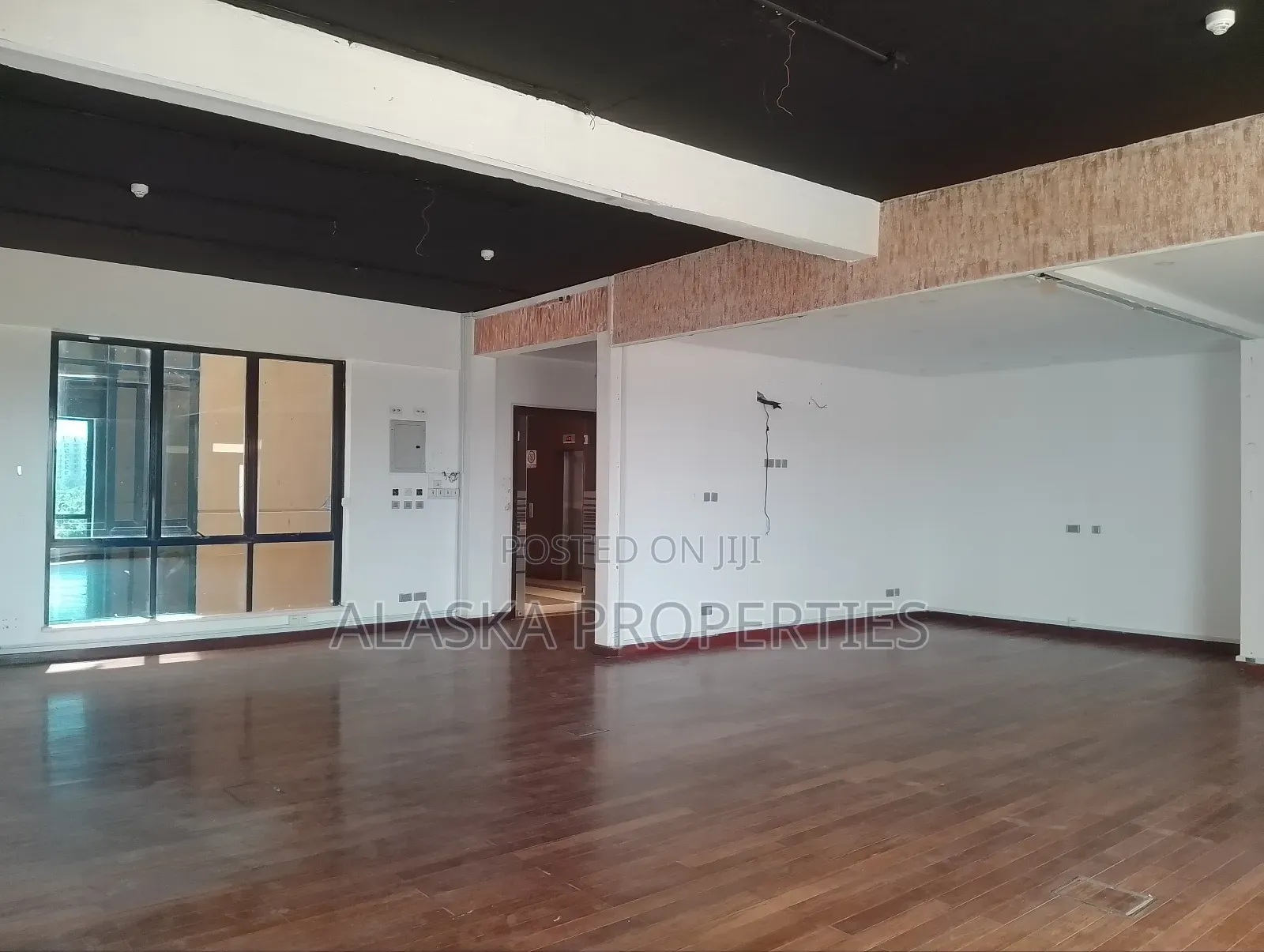 Office Space to Let in Nyali Estate in Nyali