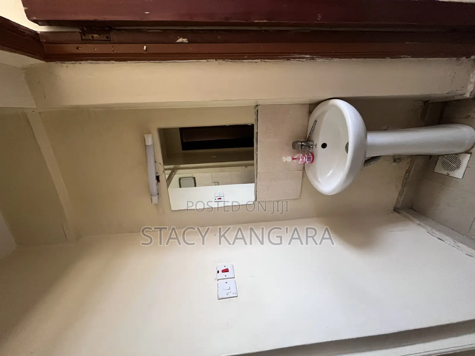 TRM Drive ,One Bedroom Airbnb in Roysambu