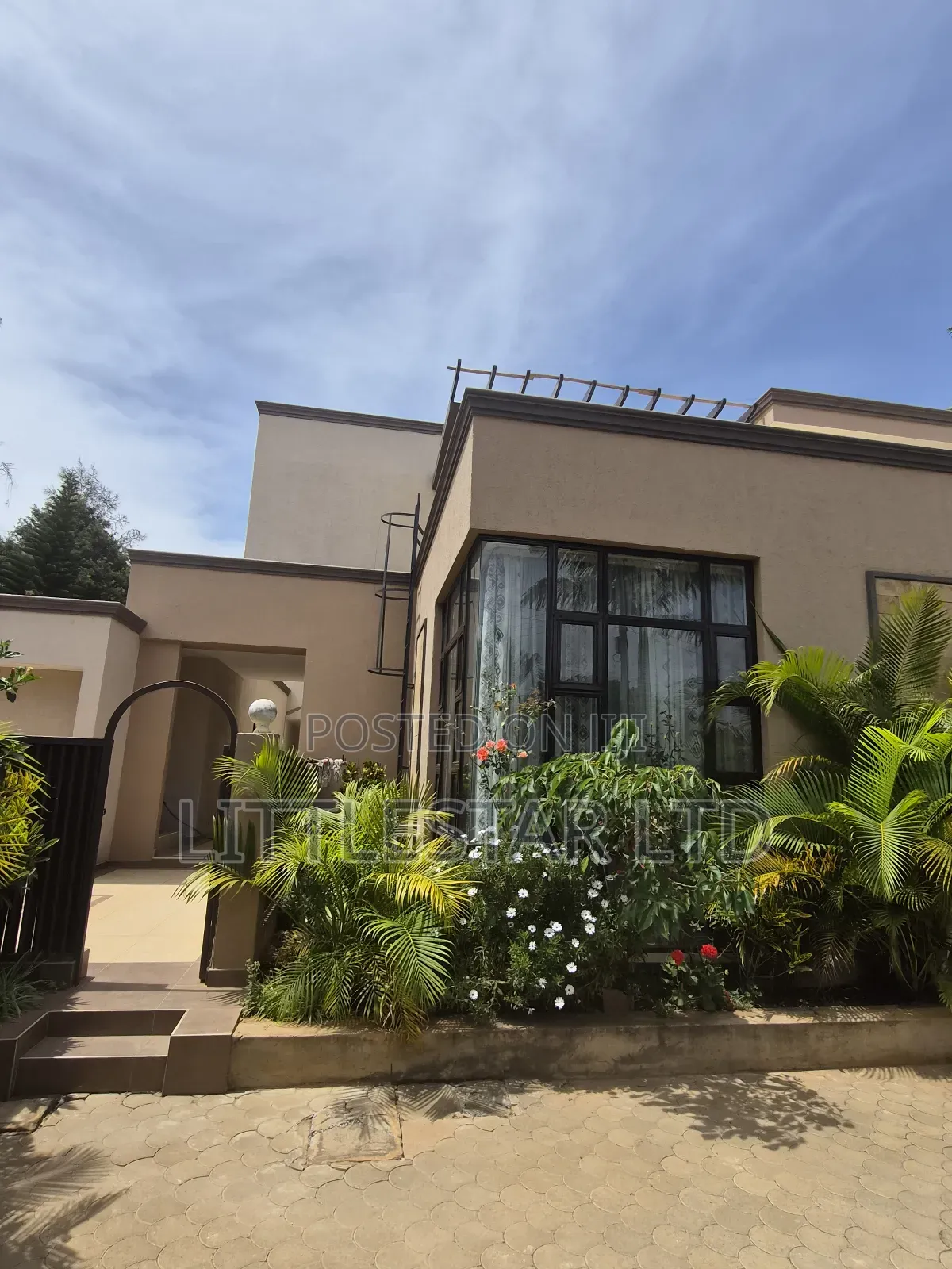 5bdrm Mansion in Havana, Runda for rent in Runda