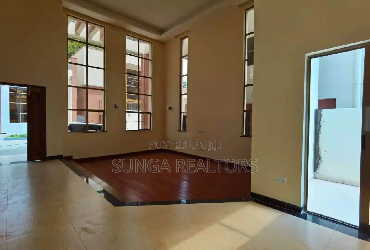 5bdrm House in Chalbi Drive for sale in Riverside Drive