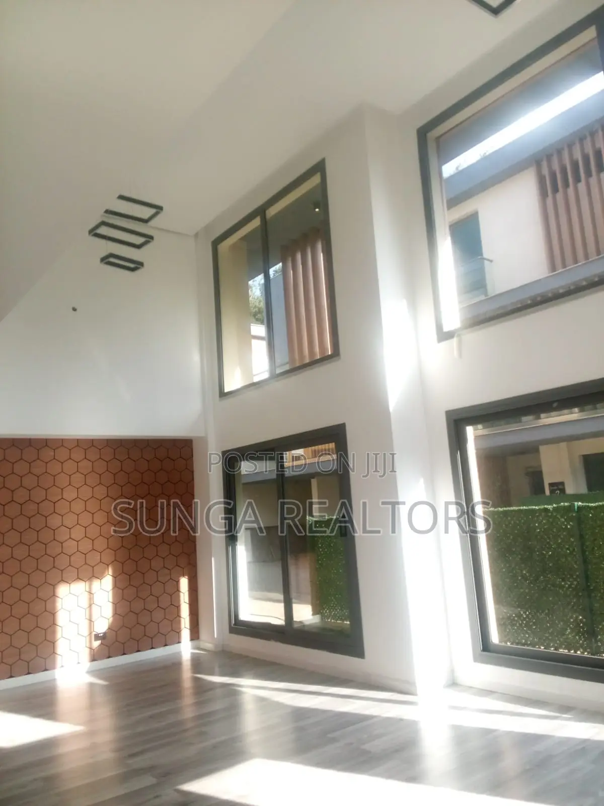 5bdrm House in Chalbi Drive for sale in Riverside Drive