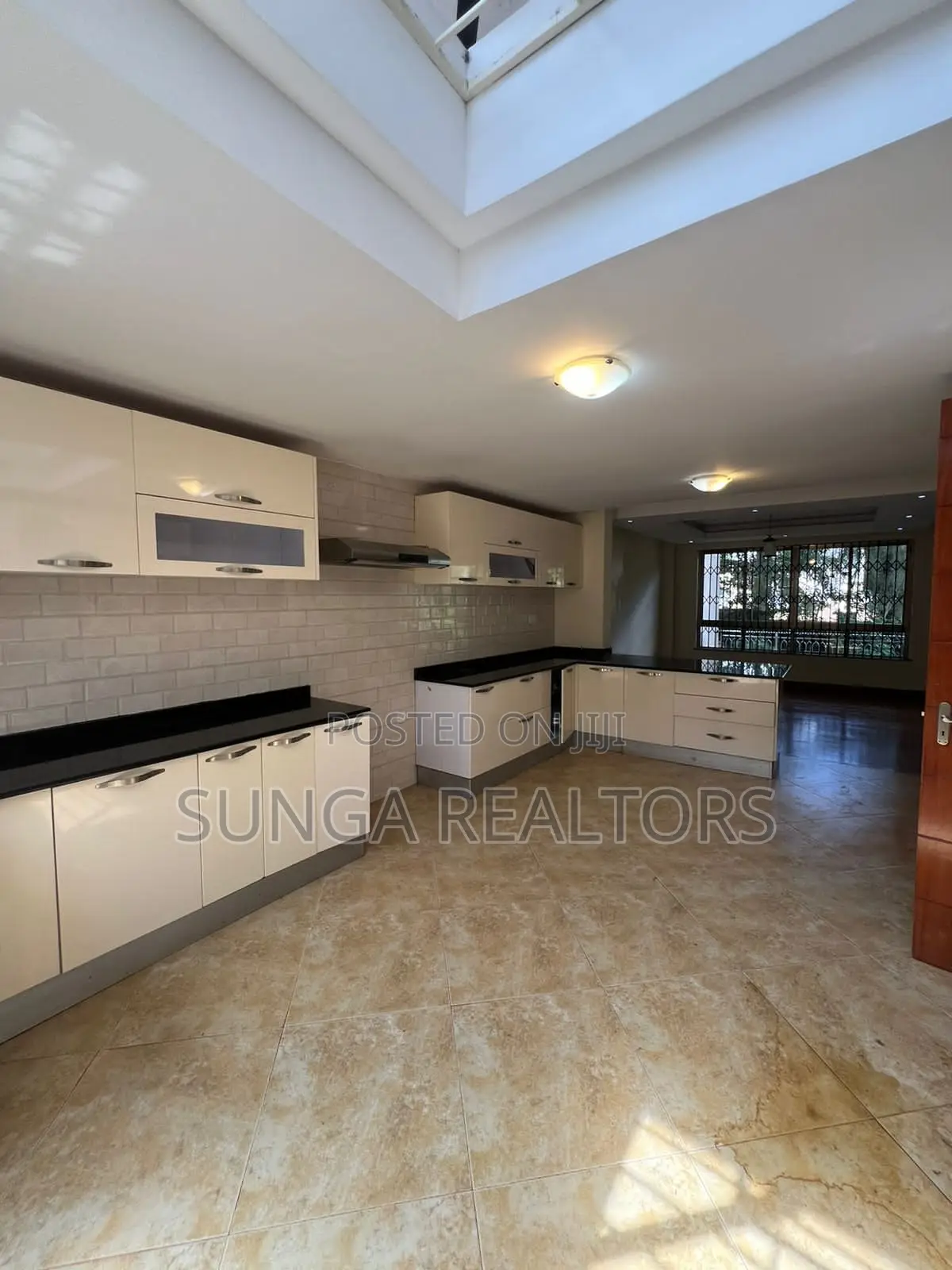 5bdrm House in Mzima Springs, Riverside Drive for sale in Riverside Drive