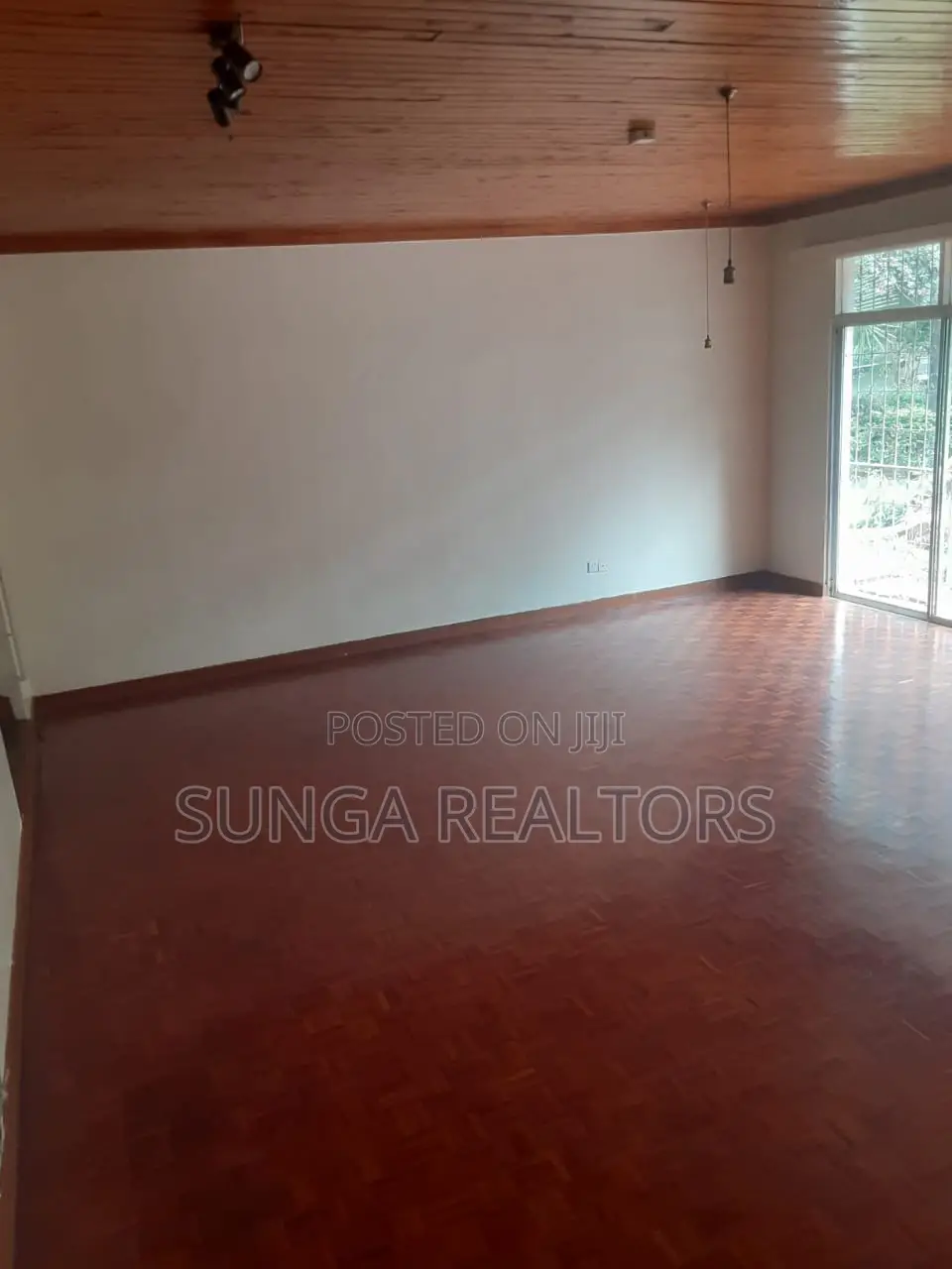 4bdrm Bungalow in Loresho Crescent for sale in Loresho