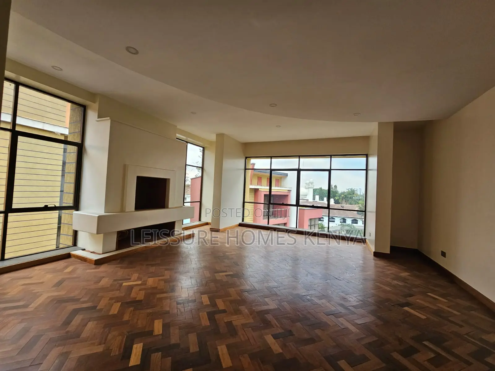 5bdrm House in Lavington for sale in Lavington
