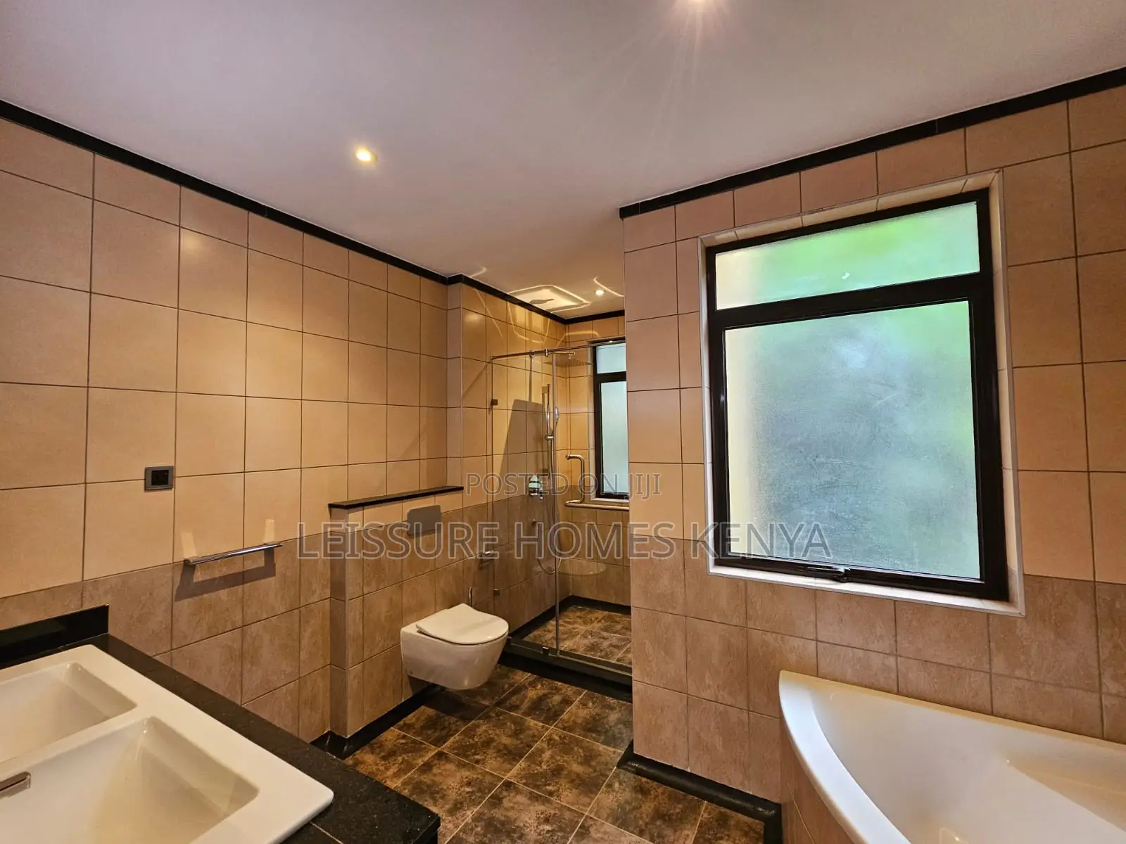 5bdrm House in Lavington for sale in Lavington