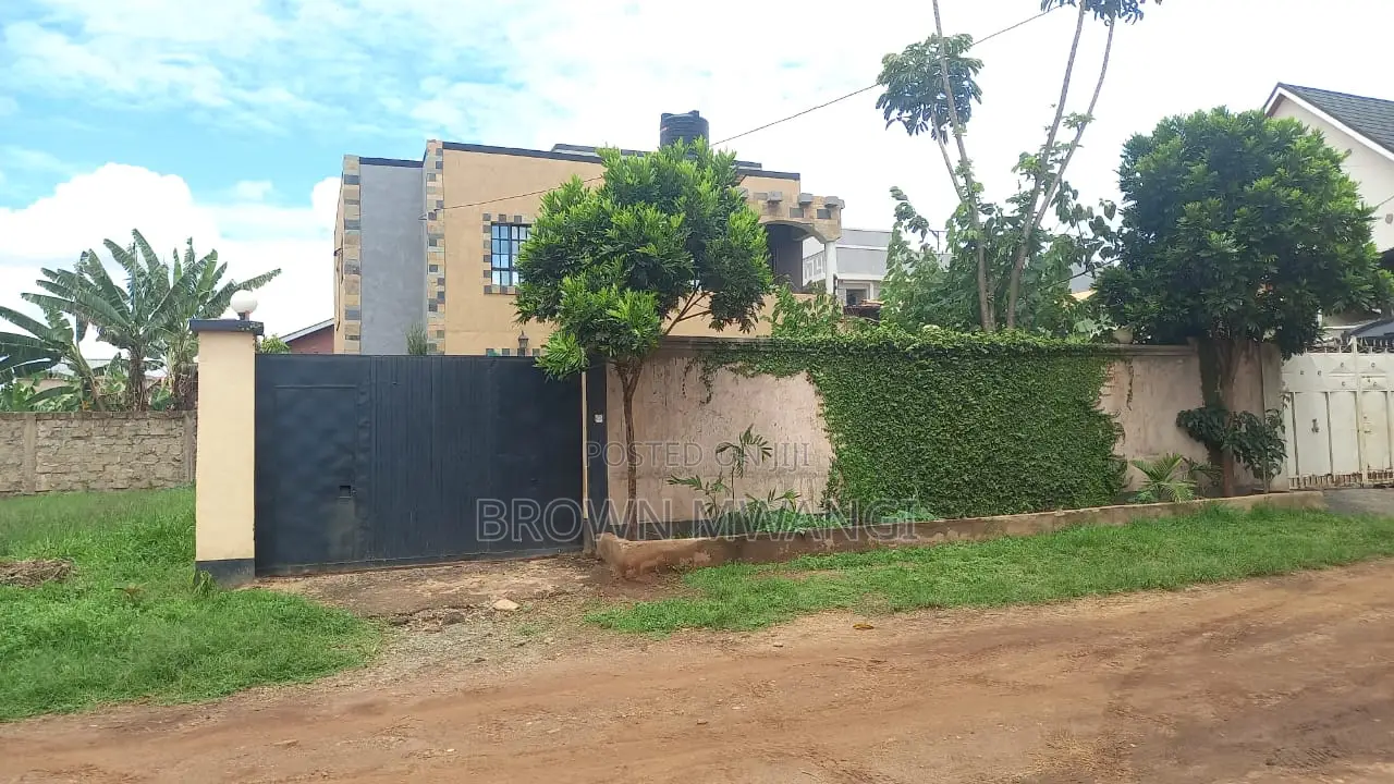 4bdrm House in Kenyatta Road / Theta for sale in Kenyatta Road / Theta 