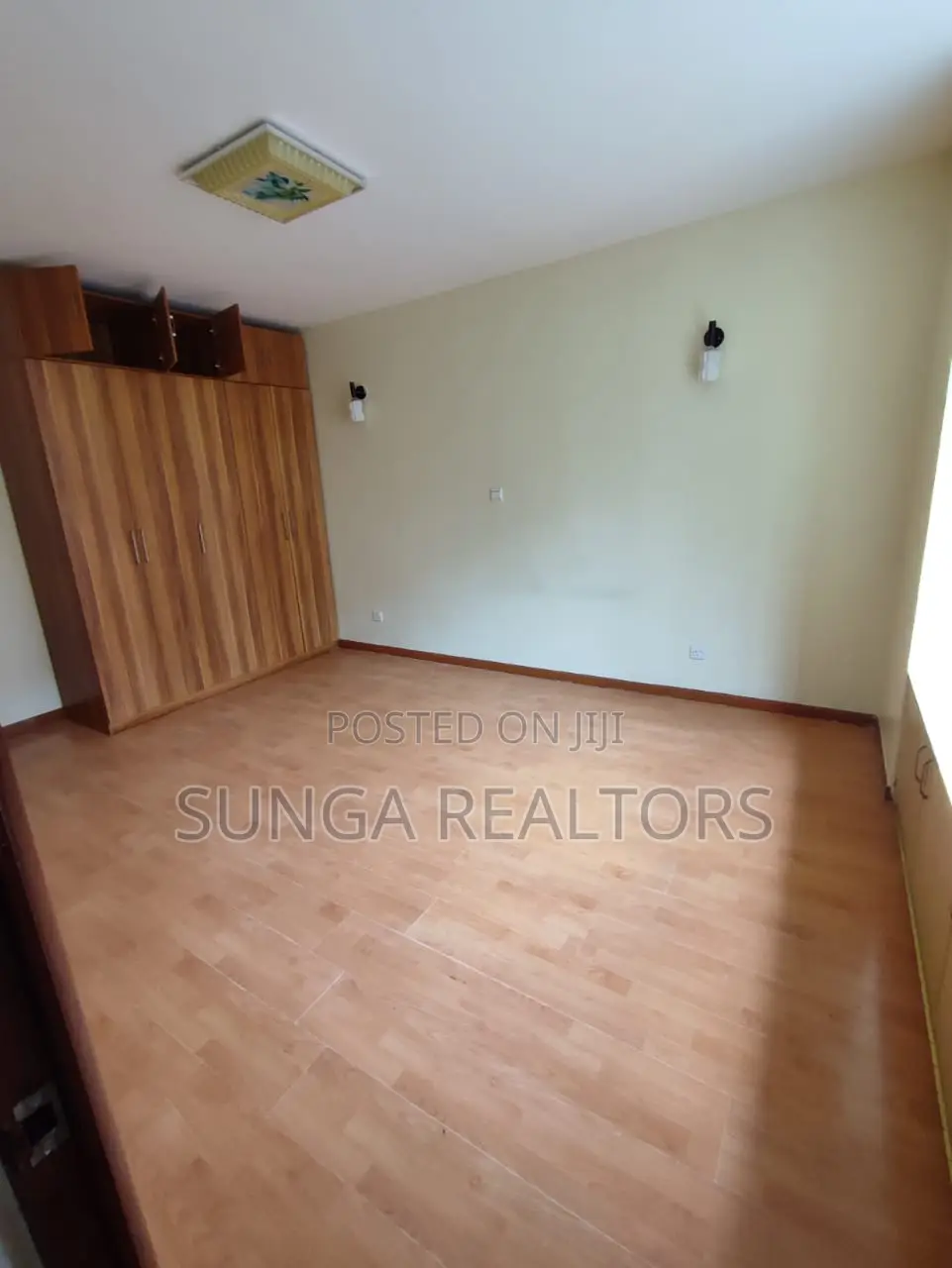 3bdrm Apartment in Mbaazi Rd., Valley Arcade for sale in Valley Arcade
