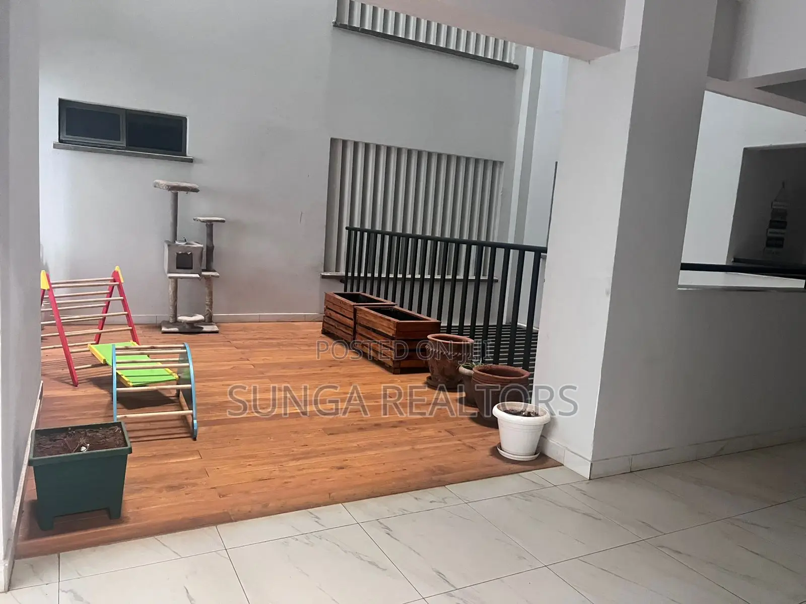 3bdrm Apartment in Kyuna Estate for sale in Kyuna Estate