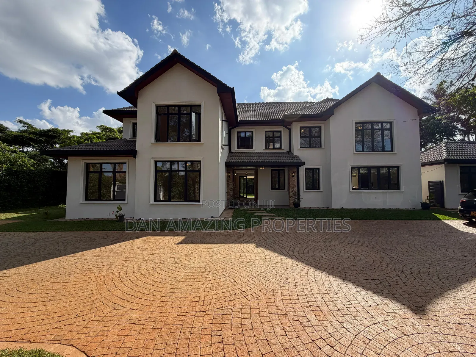 5bdrm Maisonette in Old Runda Plus Dsq for sale in Runda