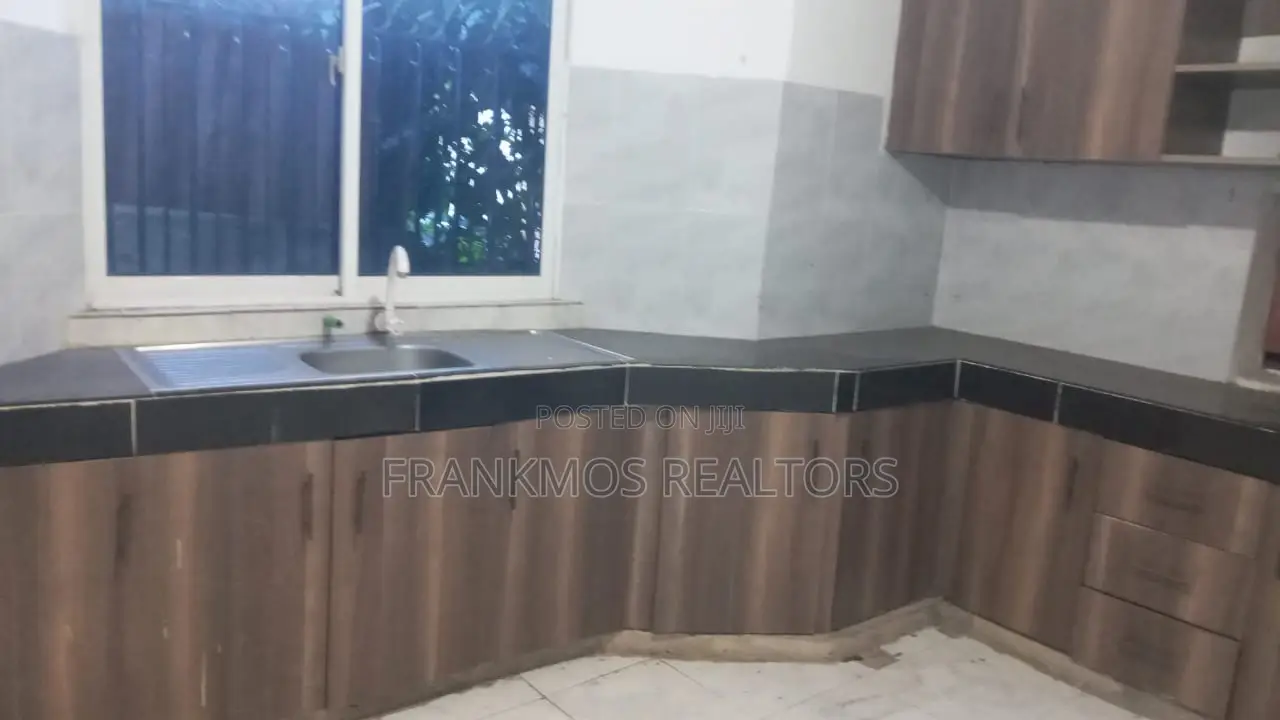 5bdrm Mansion in Vescon 1 for sale in Vescon Estate