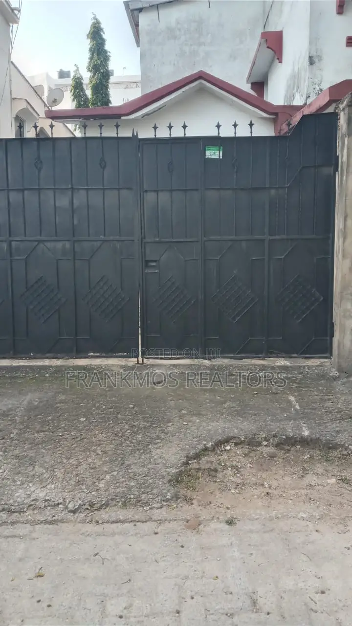 5bdrm Mansion in Vescon 1 for sale in Vescon Estate