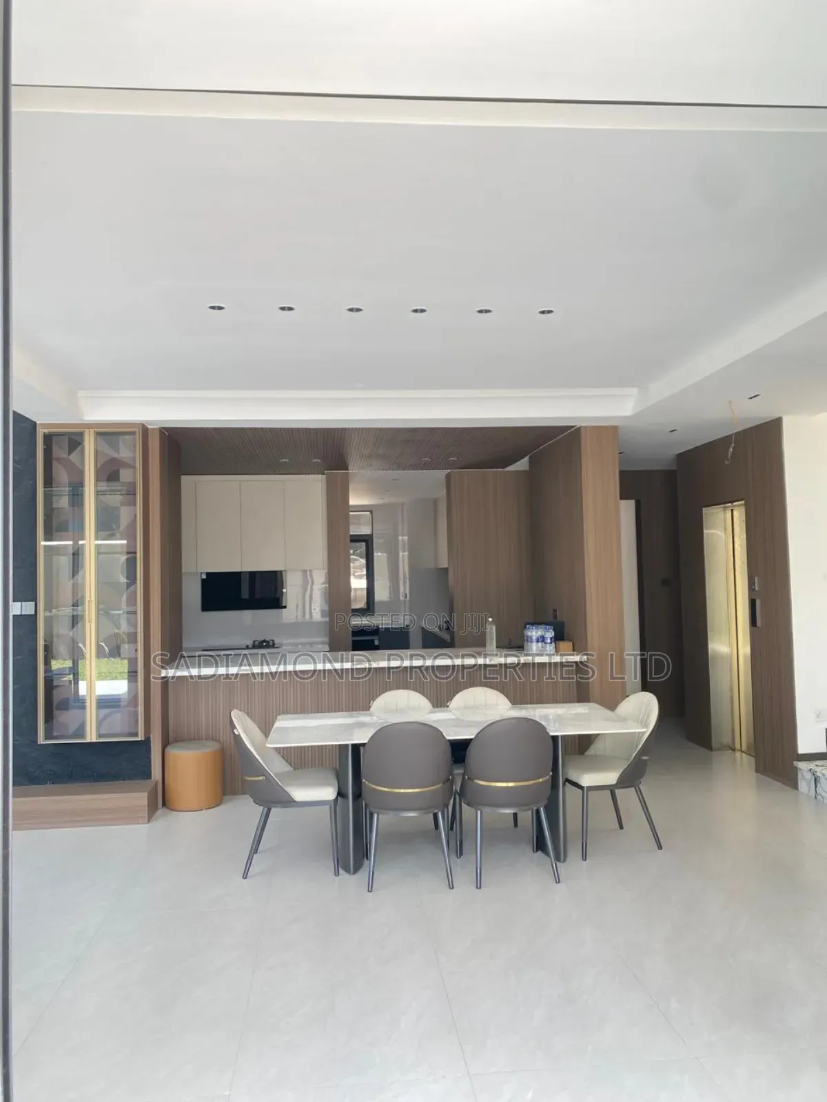 5bdrm Villa in Lavington for sale in Lavington