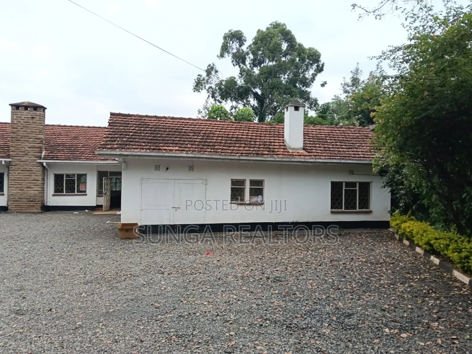 5bdrm Bungalow in Riverside Drive for rent in Riverside Drive