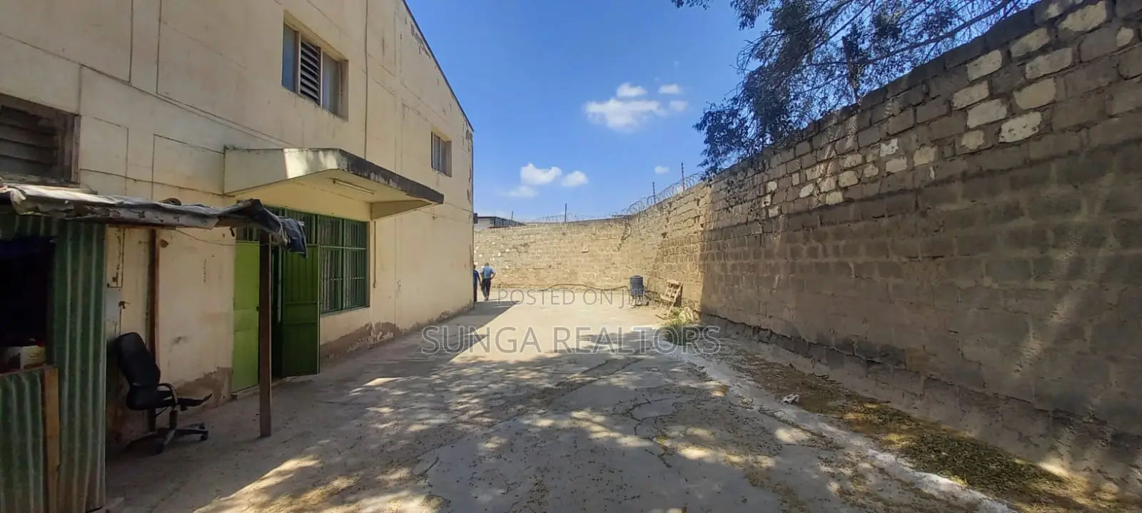 Warehouse for Sale in Athi River in Lukenya