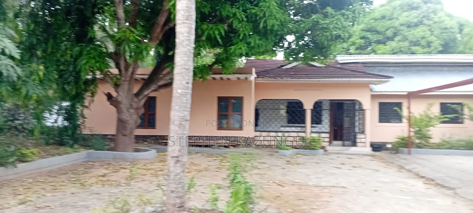 Furnished 3bdrm House in Private Home Near, Ukunda for sale in Ukunda