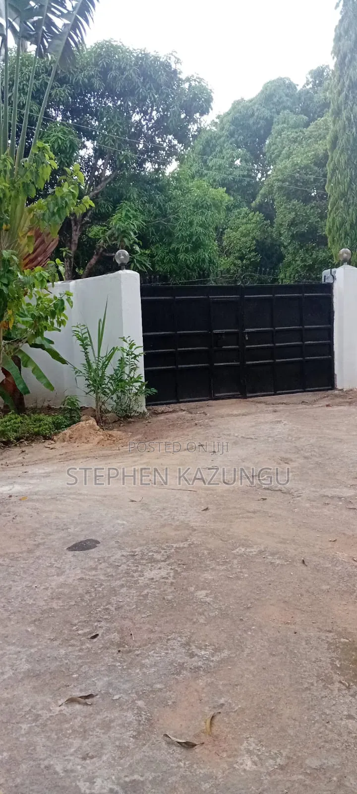 Furnished 3bdrm House in Private Home Near, Ukunda for sale in Ukunda