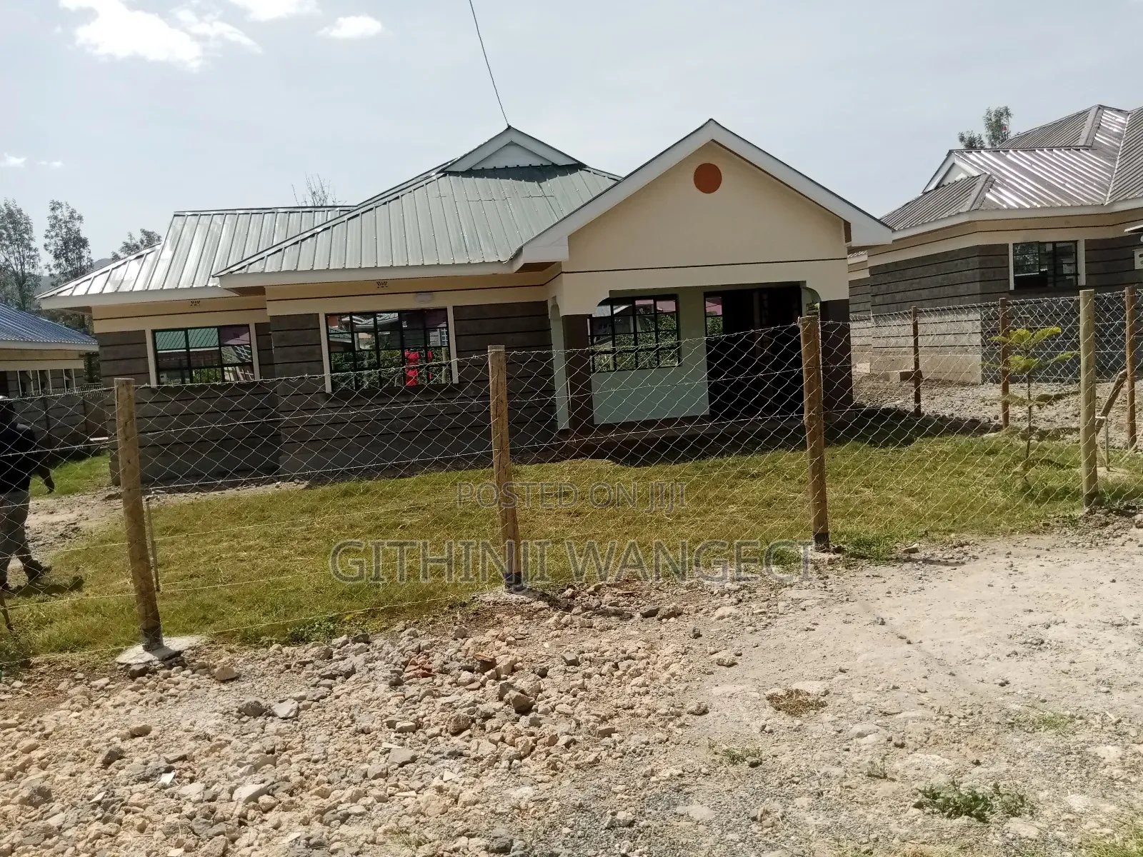 3bdrm Bungalow in Matasia Roimen for sale in Matasia
