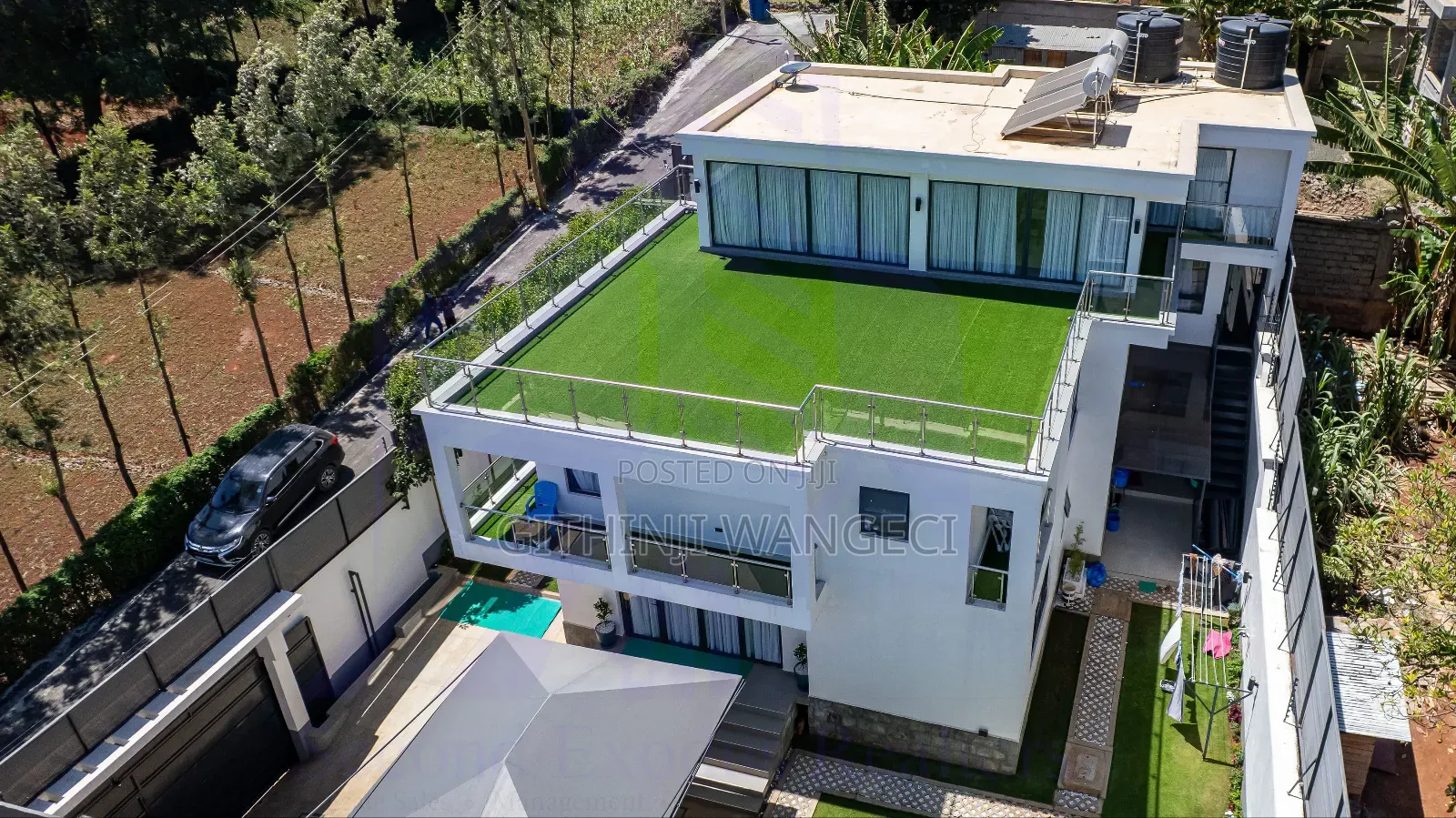 4bdrm Mansion in Kerarapon for sale in Kerarapon