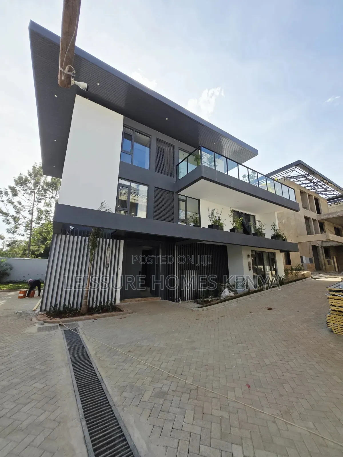 5bdrm Villa in Lavington for sale in Lavington