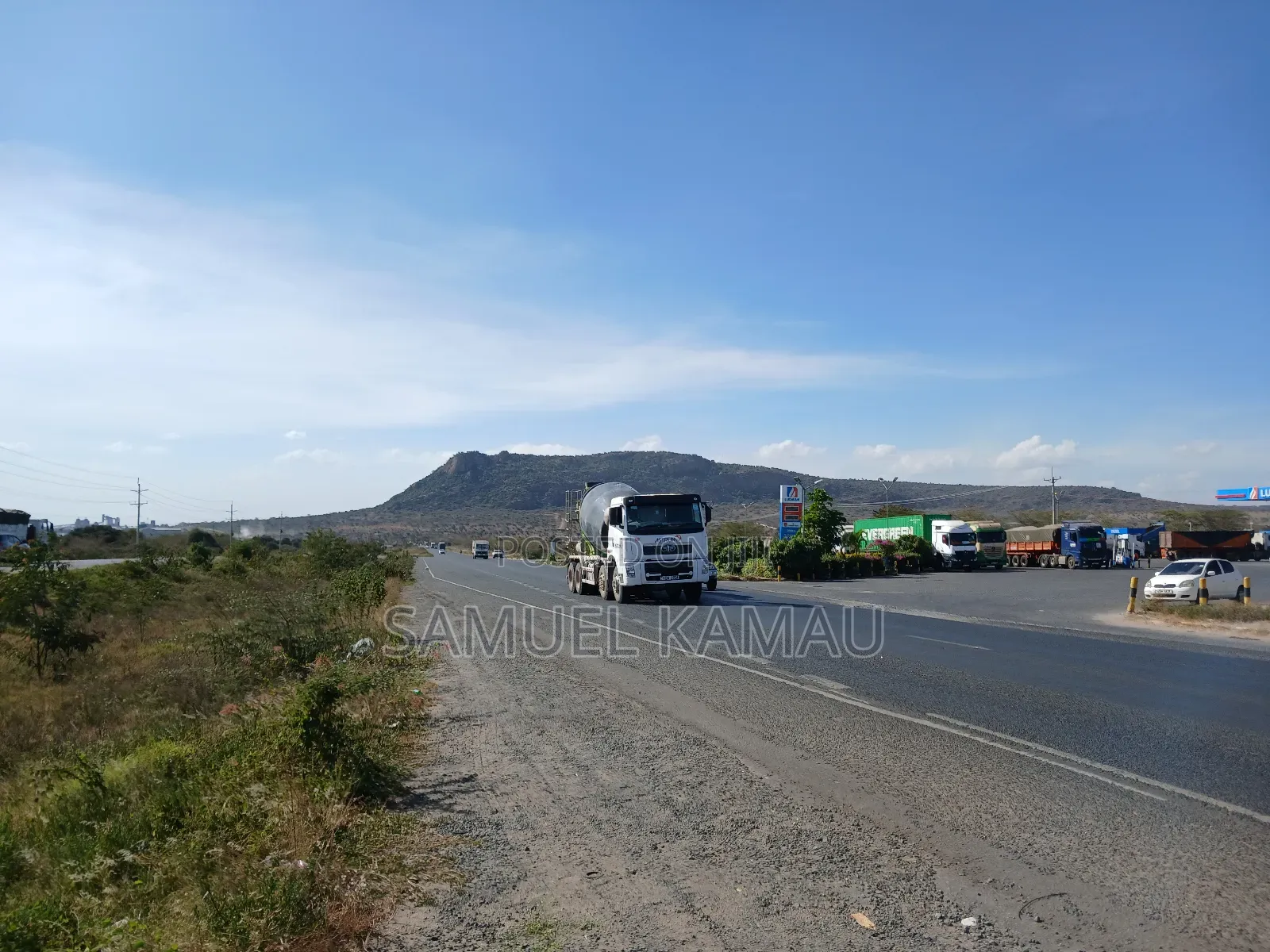 Mombasa Road, Maanzoni, on Tarmac, 5 Acres in Mua