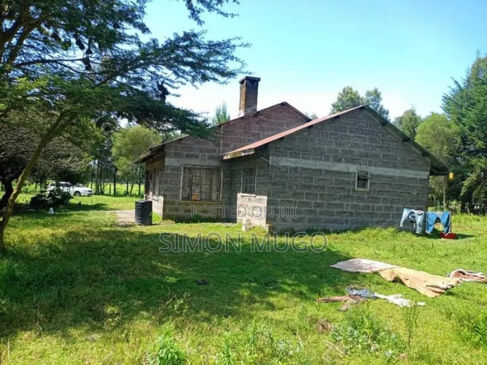 Thome Garden Estate Prime Residential 1/2 Ac With an Old Building in Thome