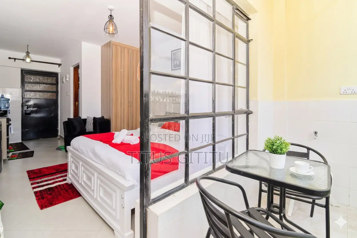 Balcony Studio Airbnb in Ngara | Near CBD Thika Rd | in Ngara