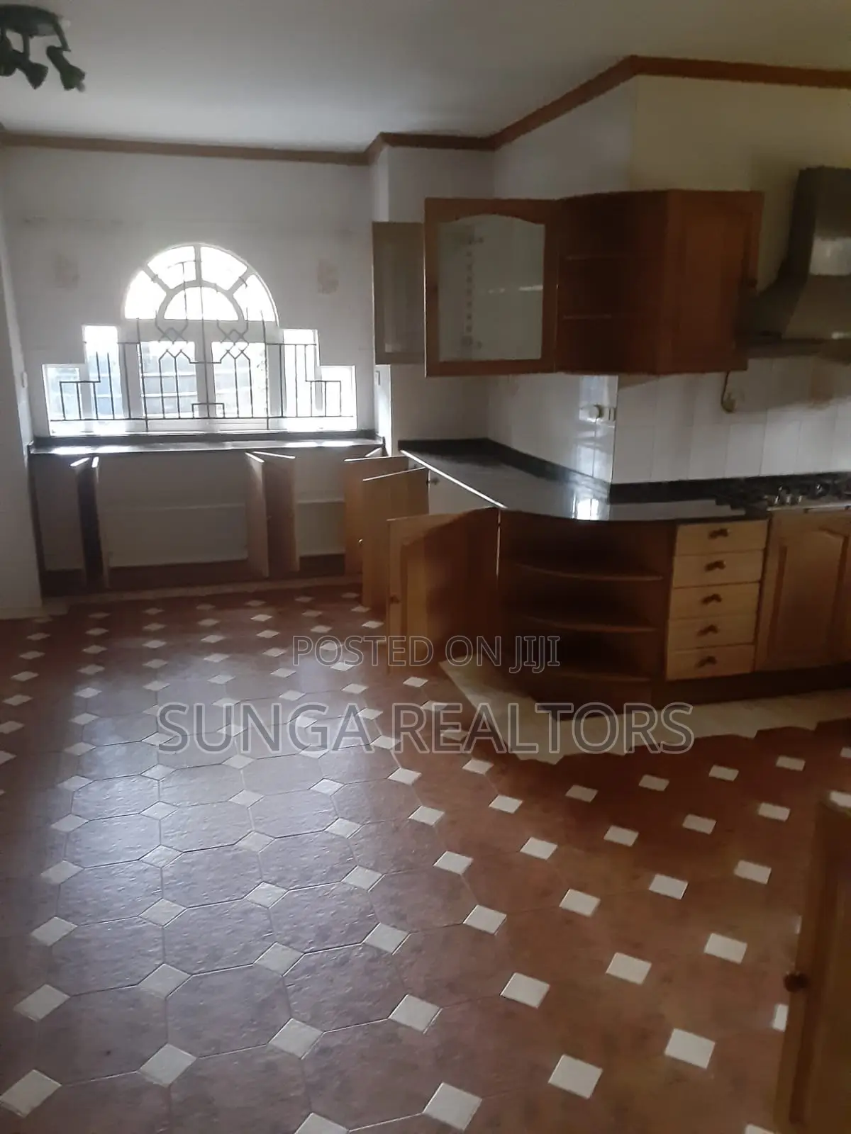 4bdrm House in Lakeview Estate for rent in Lakeview Estate