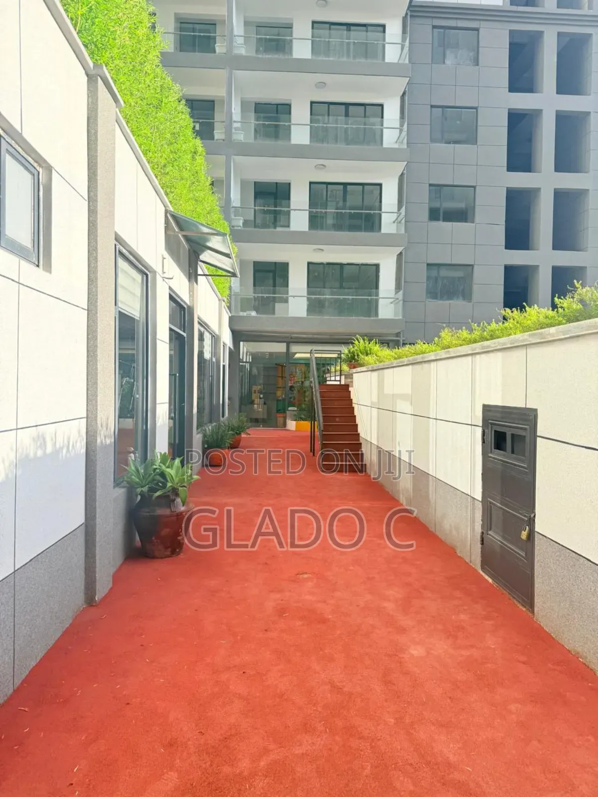 Alina Harbour , Spacious Furnished 3 Bedrooms With a  Pool in Nairobi Central