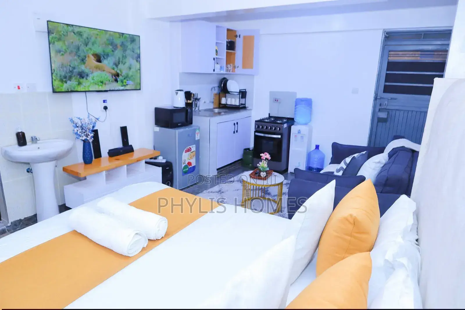 Mordern Spacious Studio Air BNB in South B in South B