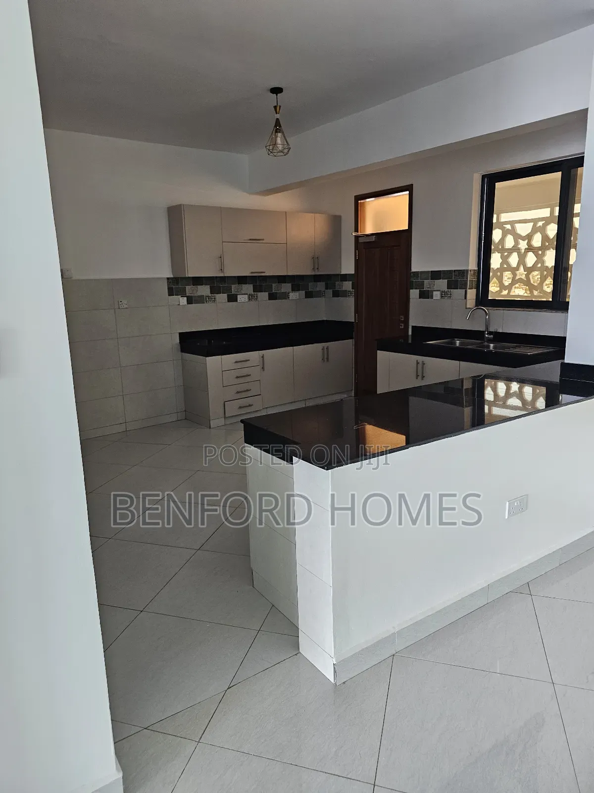 3bdrm Apartment in Nyali for sale in Nyali