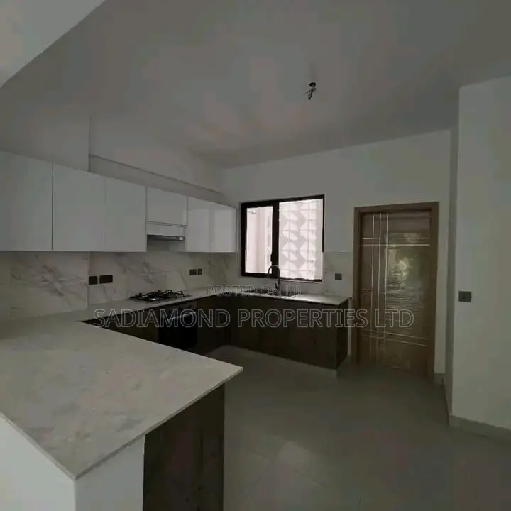 3bdrm Apartment in Lower Kabete for sale in Lower Kabete